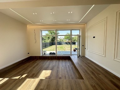 Продаж сучасного будиноку в с. Крихівці