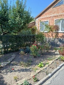 Теплий, добротний будинок з ремонтом та подвір'ям - с. Чкалове [Воля]