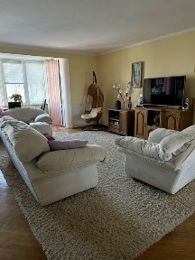 Продається 4-кімнатна квартира з мебелью