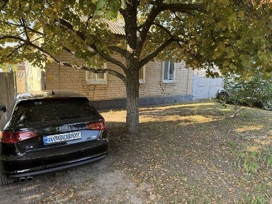 Дом + гараж в центральной части города