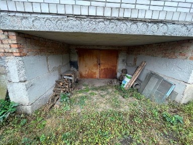 Будинок новий Київська