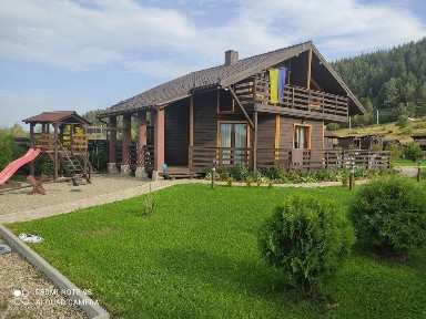 Котедж з окремою територією Будинок Карпати гори басейн річка
