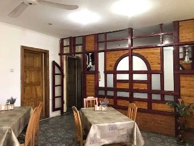 Котедж на 8 осіб з басейном. Сколе