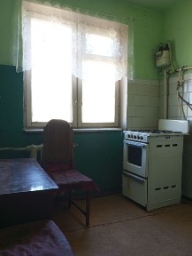 Продам на 44 кварталі 1 кімнатну квартиру по червоній лініі