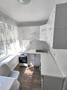 Продаж 1 кім, Короленка