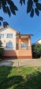 Продаж частини будинку