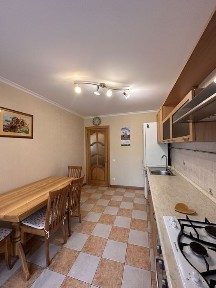 Продаж 3 кімн. квартири в Центрі