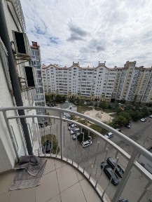 Квартира поруч з ТЦ Арсен