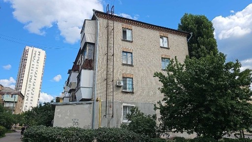 Київ, Печерський, Алматинська 89а