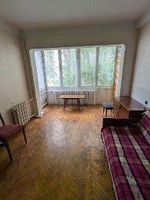 Продається 3 кімнатна квартира біля метро Лівобережна Окіпної 7 А