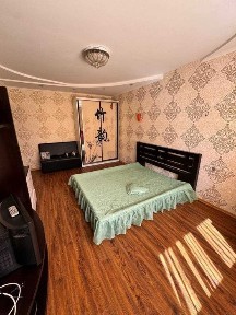 Продається 3-х кімнатна квартира на Подолі