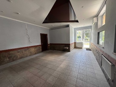 Приміщення в центрі, навпроти ТРЦ Плазма