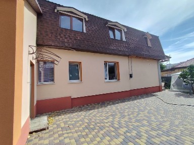 Продам будинок р-н ринку Криваліївський