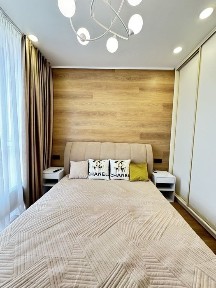 Київ, Подільський, Виговського 40-12