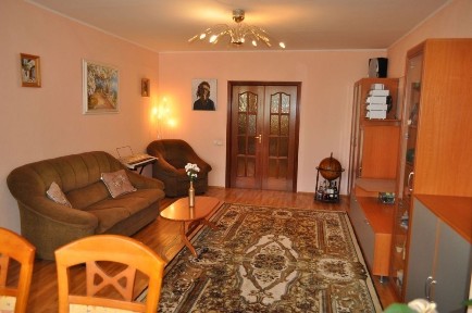 Трикімнатна., метро, євроремонт, вул. Левка Лукʼяненка (Тимошенка) 29