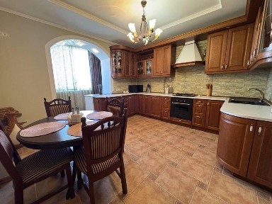 3-кімнатна з ремонтом! Центра міста!