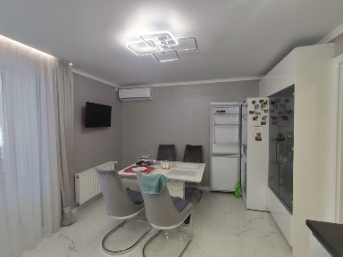 Продам 2-х кімнатну квартиру вул Корольова