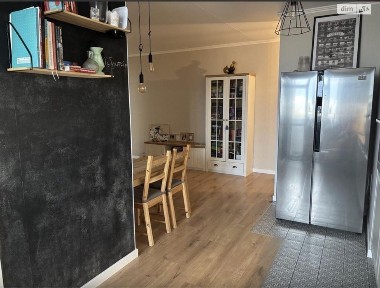 Київська область, Вишневе