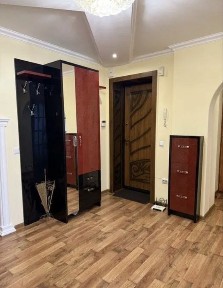 Продається квартира в спальному районі