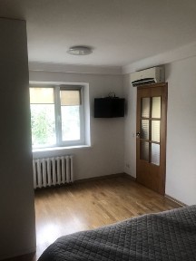 Продаж 3 к. кв-ра м. Лісова-10 хв. вул. Мілютенка