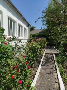 Продам добротний будинок з ремонтом