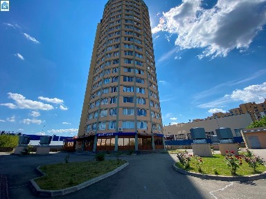 Київ, Зодчих вул., 74