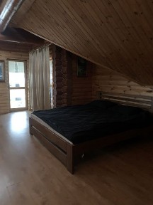 Будинок помісячно біля Дніпра, метро Славутич