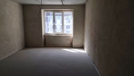 Продається трикімнатна квартира.