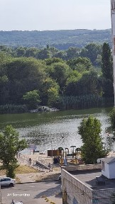 Продаж 2-кімнатної квартири з лоджією ( пр-т Героїв Дніпра)