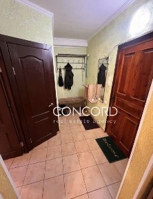 Метро Лісова, Чернігівська. Продам 1к Мілютенка вул., 24