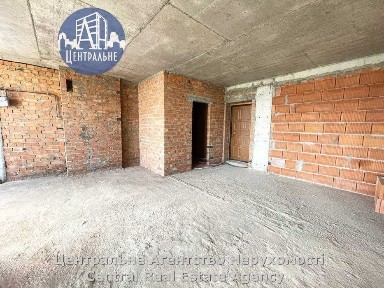 Продаж просторого пентхаусу в центрі міста Чернівці