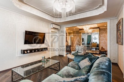 Аренда 3ком квартиры ЖК <a href='/newbuilding/418/view/zk-novopecerskie-lipki'>Новопечерские Липки</a> Печерский