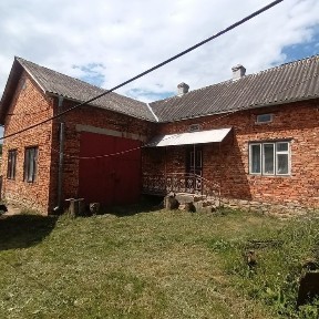 Будинок в с. Куряни (колишній Бережанський р-н, Тернопільська обл. )