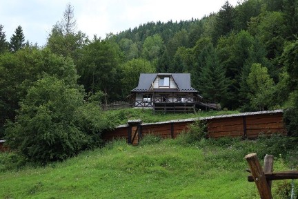 HATYNKA MELHYKA - Це місце не про розкіш. Воно про глибину. Про відчуття