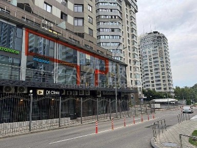 Продаж спеціального приміщення на вул. Андрія Верхогляда 14А, площа 196.5 кв. м • ID 33338246