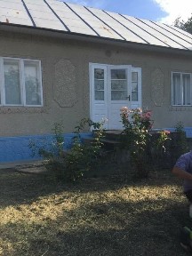 Продається будинок з двома літніми кухнями