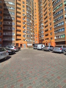 Продам 2-х. кім. на Леваневського в новобудові