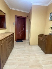 Простора 3 кімнатна квартира на Піщаному з найкращим плануванням !