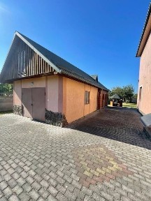 Продаж будинку 226 м² ділянка 12,5 сот с. Розвадів (40 км від Львова)