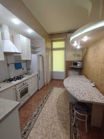 3 кімнатний люкс, центр, кінотеатр Чернівці.