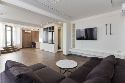 Київ, Печерський, Болсуновская 2