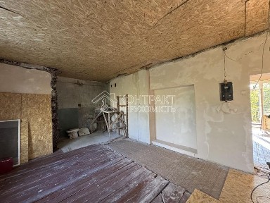 Продам 2к квартиру Центр Держпром Наукова