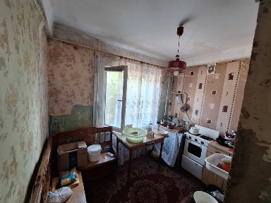 1 кім. 3 поверх вул. Дружби р-н Залізничний вокзал-Варус