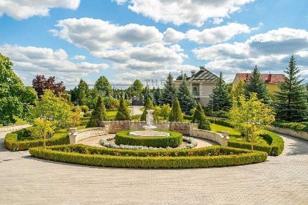 Оренда ексклюзивного будинку з бомбосховищем Іванковичі з басейном