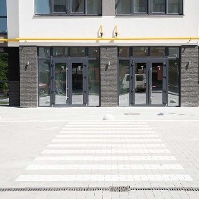 Оренда комерційного фасадного приміщення, 130м по вул. Кисілевської