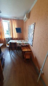 Продаж 1-кім. квартира (кухня - 9 кв. м) з добрим ремонтом Одеська