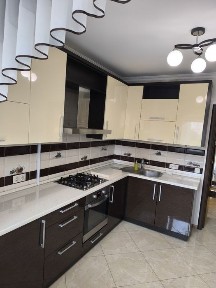 Продаж 1-кімнатної квартири по вул. Кравчука з ремонтом