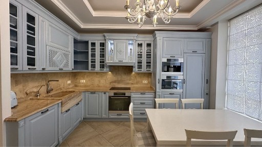 «Новопечерськи липки» А. Верхогляда 12 ( Драгомирова ) Печерськ