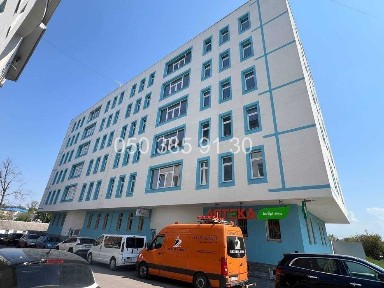 Для лікаря: 4 кабінети + ресепшн. Ліфт. Вода. 2 санвузла. Новий ремонт