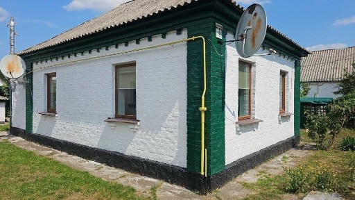 Цегляний будинок, з діючим санвузлом, поруч школа, вокзал Є ВІДЕООГЛЯД